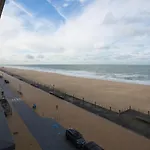 Bright With Sea View Apartment